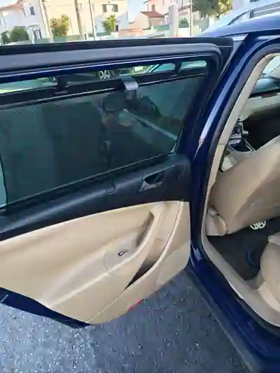 Volkswagen Passat Variant 2005 - 3550 EUR, 244000 km - 244000km - foto 7 de 12