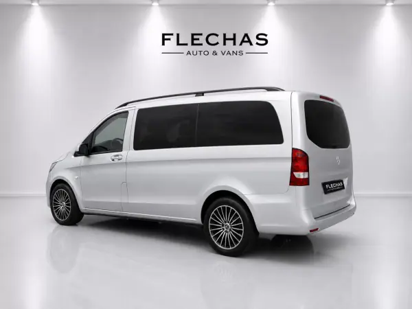 Mercedes-Benz Vito Tourer 2020 - 42500 EUR, 105000 km - AUTO.MOTO.pt - 105000km - foto 3 de 14