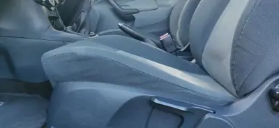 Ford Fiesta 1.4 TDCI 2010 - 4490 EUR, 244800 km - AUTO.MOTO.pt - 244800km - foto 20 de 31