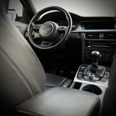 Audi A4 Avant 2012 - 13900 EUR, 258000 km - AUTO.MOTO.pt - 258000km - foto 5 de 15
