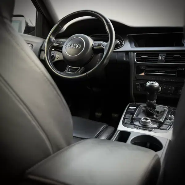 Audi A4 Avant 2012 - 13900 EUR, 258000 km - AUTO.MOTO.pt - 258000km - foto 5 de 15