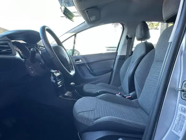 Citroën C3 2016 - 11900 EUR, 47901 km - AUTO.MOTO.pt - 47901km - foto 12 de 14