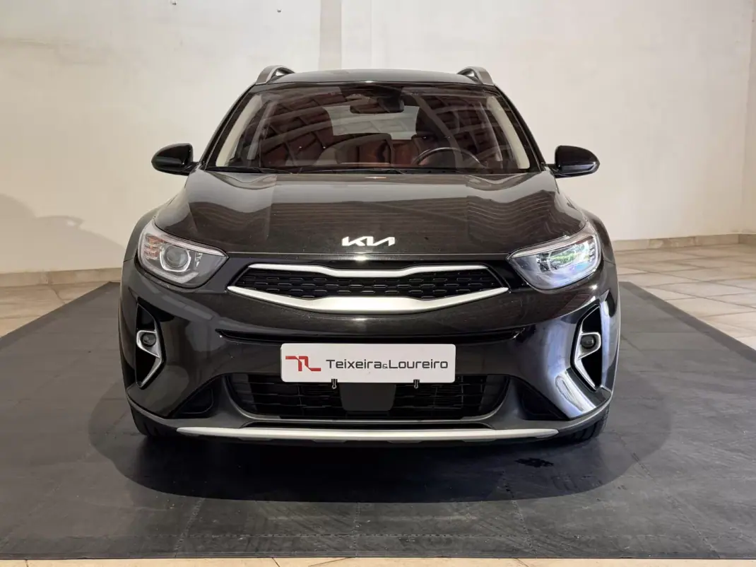 Kia Stonic 2025 - 16990 EUR, 23503 km - AUTO.MOTO.pt - 23503km - foto 2 de 23