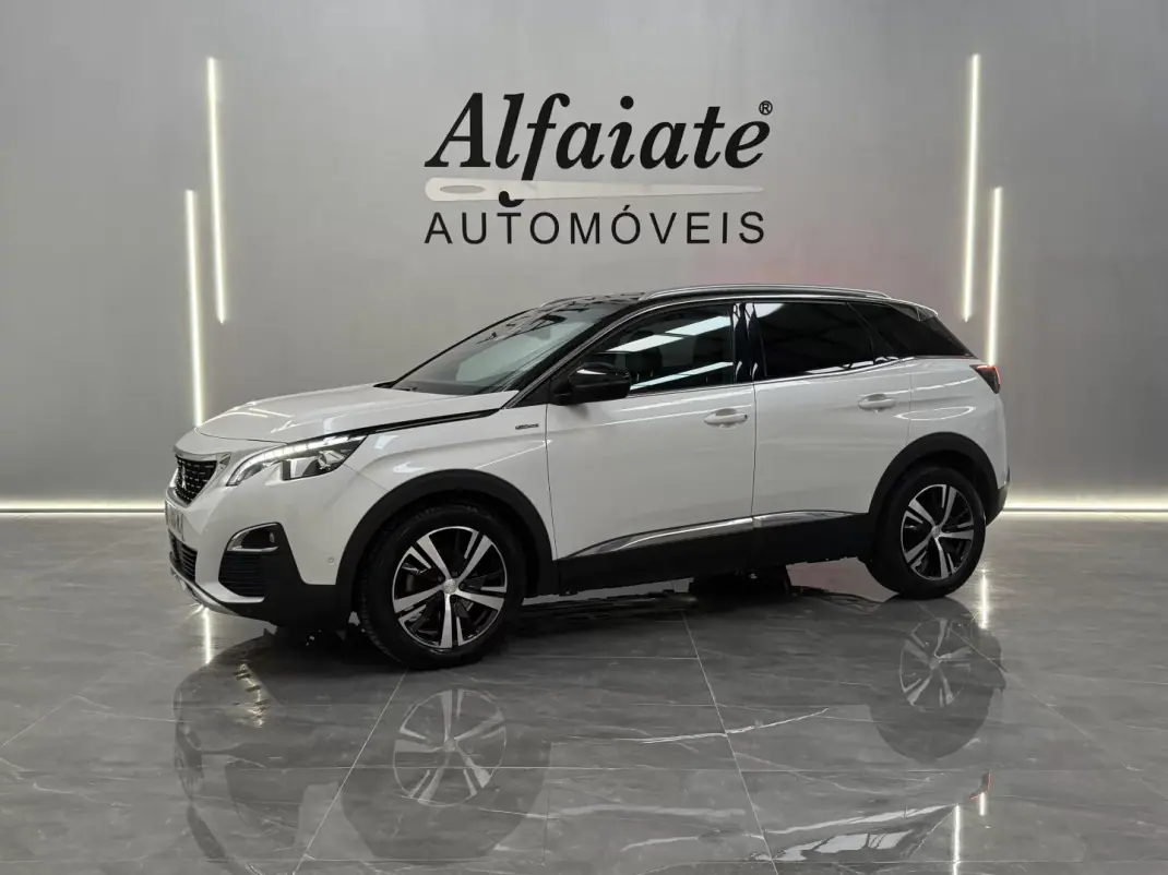 Peugeot 3008 2019 - 18990 EUR, 67000 km - AUTO.MOTO.pt - 67000km - foto 1 de 22