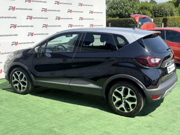 Renault Captur 2018 - 12990 EUR, 113813 km - AUTO.MOTO.pt - 113813km - foto 10 de 20