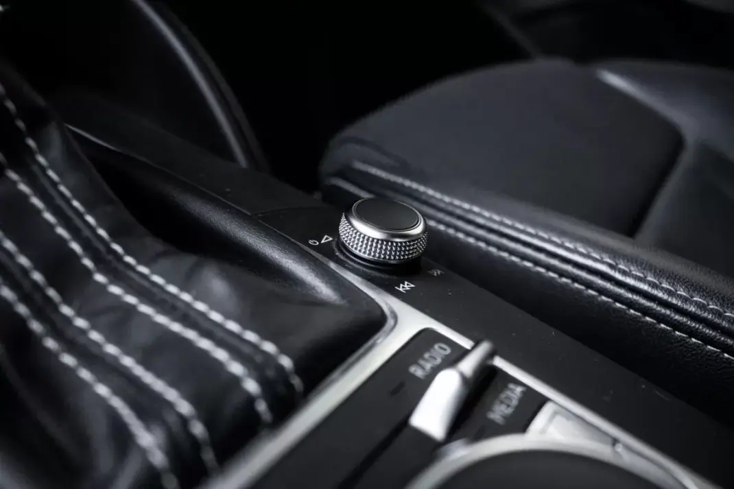 Audi A3 Sportback 2015 - 13490 EUR, 252393 km - AUTO.MOTO.pt - 252393km - foto 21 de 34