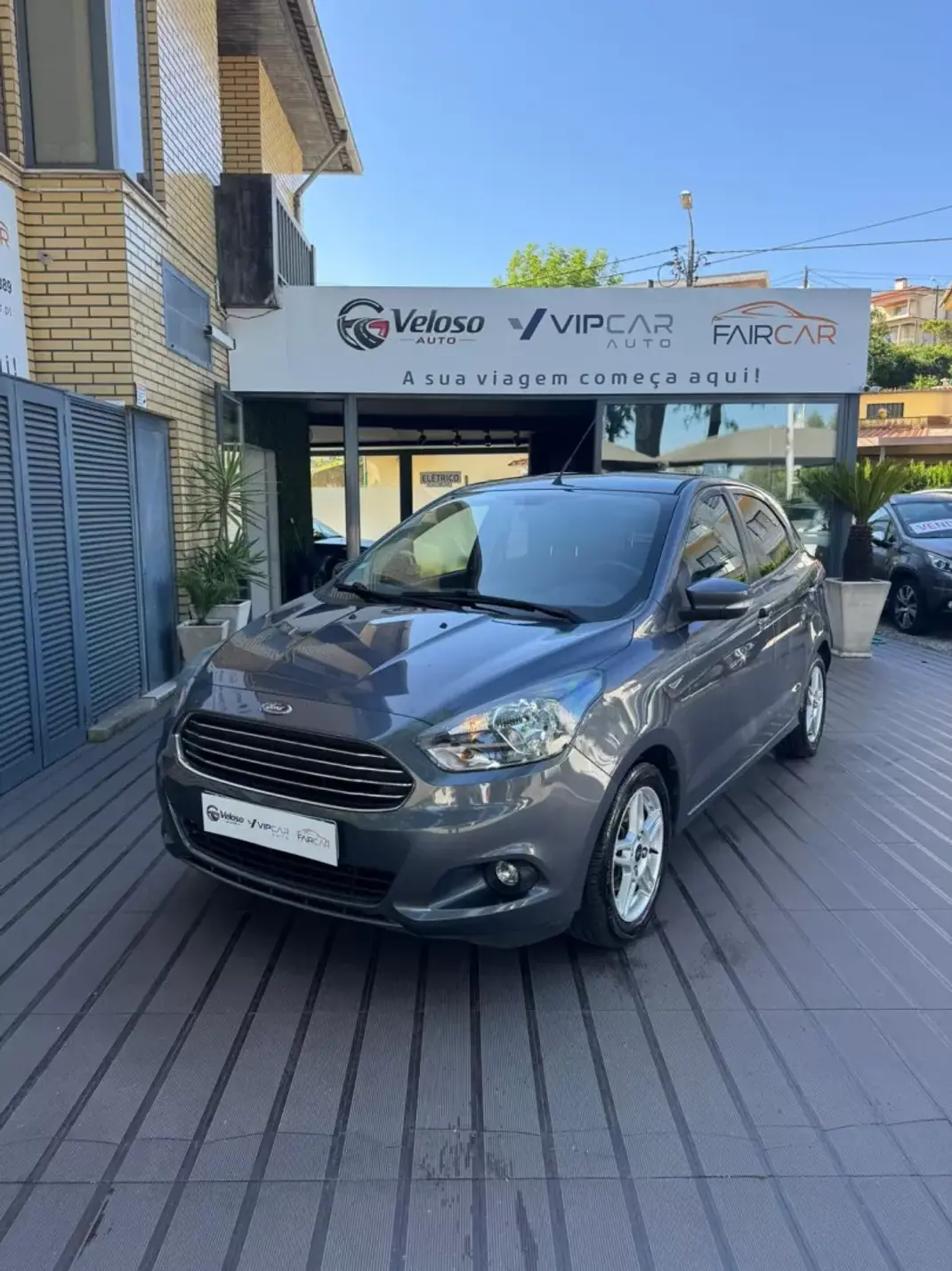 Ford KA 2017 - 10900 EUR, 56900 km - AUTO.MOTO.pt - 56900km - foto 1 de 12