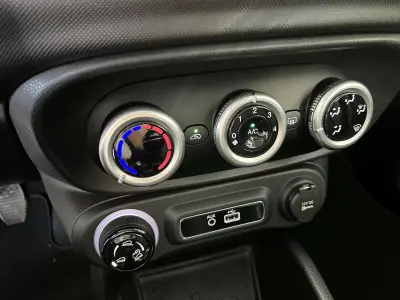 Fiat 500L 2018 - 12800 EUR, 70174 km - AUTO.MOTO.pt - 70174km - foto 13 de 19