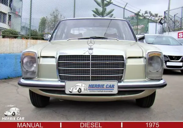 Mercedes-Benz 220 1975 - 12500 EUR, 31373 km - AUTO.MOTO.pt - 31373km - foto 3 de 20