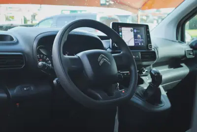 Citroën BlueHDi XL 1.6 S&S 2019 - 18880 EUR, 127140 km - AUTO.MOTO.pt - 127140km - foto 2 de 10