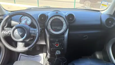 MINI Countryman 2014 - 10900 EUR, 210242 km - 210242km - foto 7 de 17
