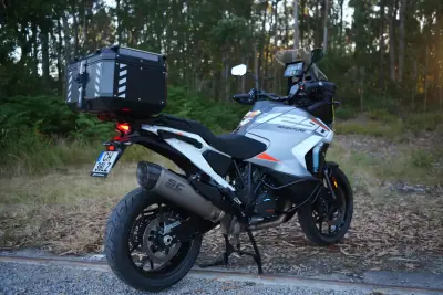 KTM 1290 Super Adventure 2023 - 17990 EUR, 32000 km - AUTO.MOTO.pt - 32000km - foto 2 de 46