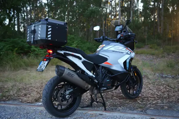 KTM 1290 Super Adventure 2023 - 17990 EUR, 32000 km - AUTO.MOTO.pt - 32000km - foto 2 de 46