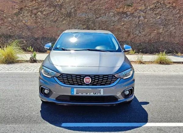 Fiat Tipo 2018 - 11990 EUR, 129363 km - AUTO.MOTO.pt - 129363km - foto 5 de 15
