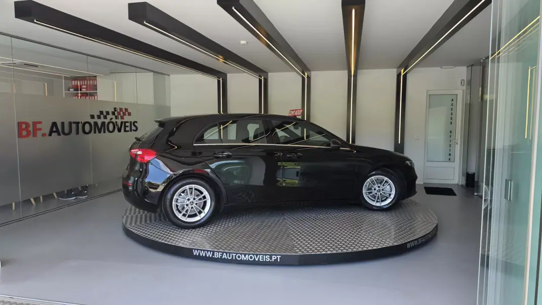 Mercedes-Benz A 180 2019 - 18900 EUR, 238120 km - AUTO.MOTO.pt - 238120km - foto 7 de 53