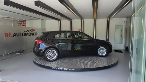 Mercedes-Benz A 180 2019 - 18900 EUR, 238120 km - AUTO.MOTO.pt - 238120km - foto 7 de 53