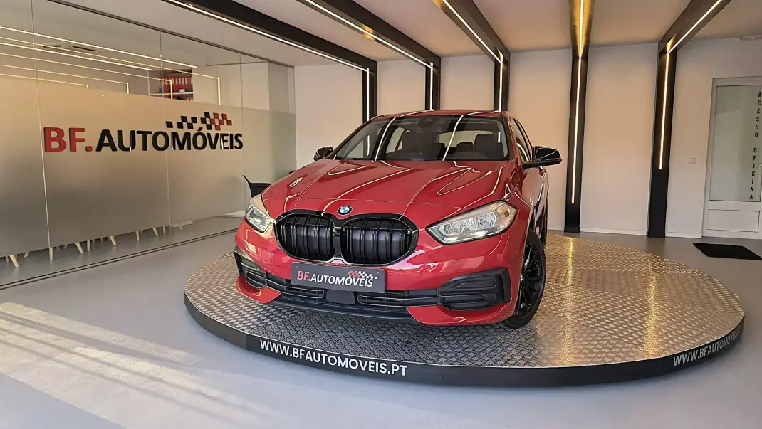 BMW 116 2021 - 20900 EUR, 61015 km - AUTO.MOTO.pt - 61015km - foto 1 de 57
