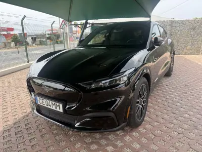Ford Mustang Mach-E 2026 — foto 3 de 28