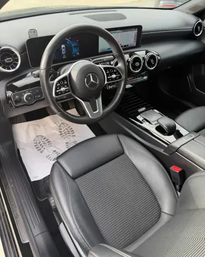 Mercedes-Benz A 180 2019 - 24950 EUR, 116000 km - AUTO.MOTO.pt - 116000km - foto 4 de 34