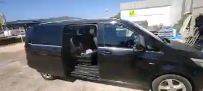 Mercedes-Benz V 250 2016 - 20350 EUR, 360000 km - AUTO.MOTO.pt - 360000km - foto 8 de 14