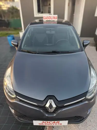 Renault Clio 2018 - 1295 EUR, 57123 km - AUTO.MOTO.pt - 57123km - foto 3 de 11