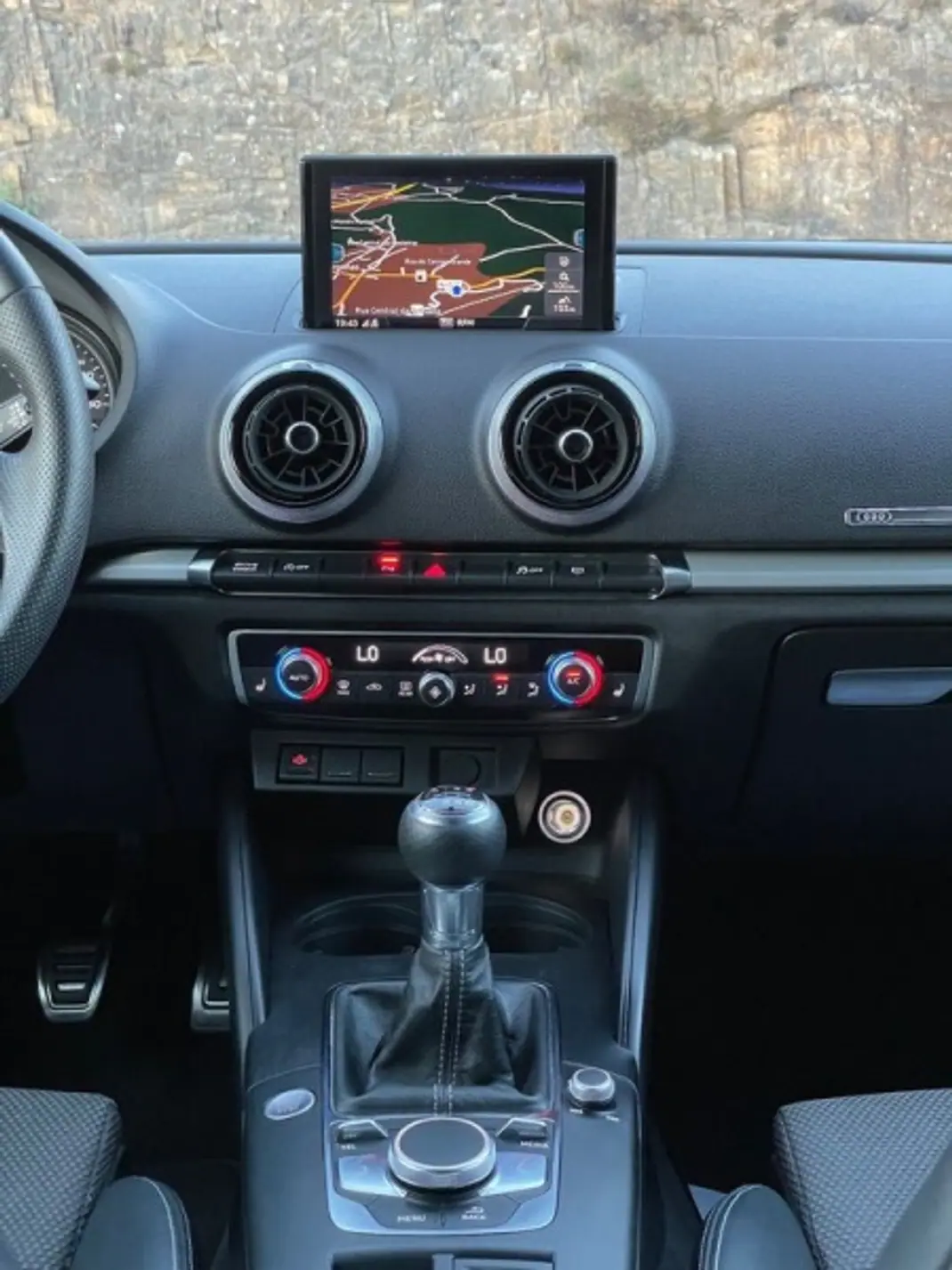 Audi A3 Limousine 2019 - 24999 EUR, 107600 km - AUTO.MOTO.pt - 107600km - foto 36 de 43