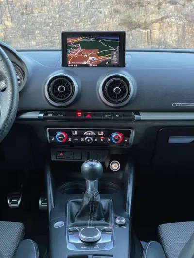 Audi A3 Limousine 2019 - 24999 EUR, 107600 km - AUTO.MOTO.pt - 107600km - foto 36 de 43