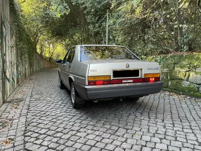 Alfa Romeo 90 1988 - 18900 EUR, 27700 km - AUTO.MOTO.pt - 27700km - foto 58 de 60