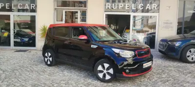 Kia Soul 2017 - 10950 EUR, 75123 km - AUTO.MOTO.pt - 75123km - foto 3 de 18