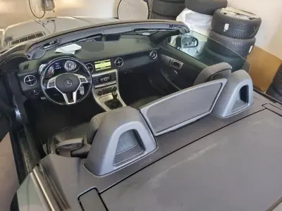 Mercedes-Benz SLK 200 2012 - 19990 EUR, 142000 km - AUTO.MOTO.pt - 142000km - foto 8 de 11