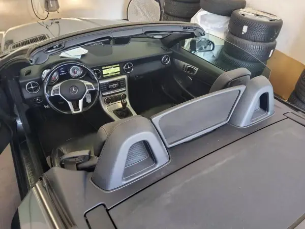 Mercedes-Benz SLK 200 2012 - 19990 EUR, 142000 km - AUTO.MOTO.pt - 142000km - foto 8 de 11
