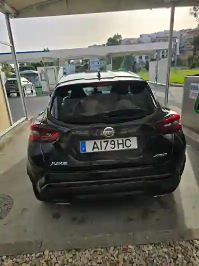 Nissan Juke 2021 - 14500 EUR, 90000 km - AUTO.MOTO.pt - 90000km - foto 2 de 9