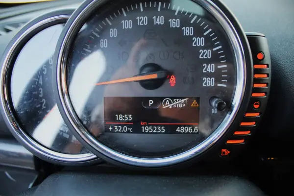 MINI Clubman 2017 - 14990 EUR, 195000 km - 195000km - foto 14 de 29