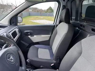 Dacia Dokker 2015 - 7000 EUR, 287197 km - AUTO.MOTO.pt - 287197km - foto 26 de 35