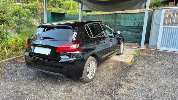 Peugeot 308 2020 - 10950 EUR, 202478 km - AUTO.MOTO.pt - 202478km - foto 7 de 15