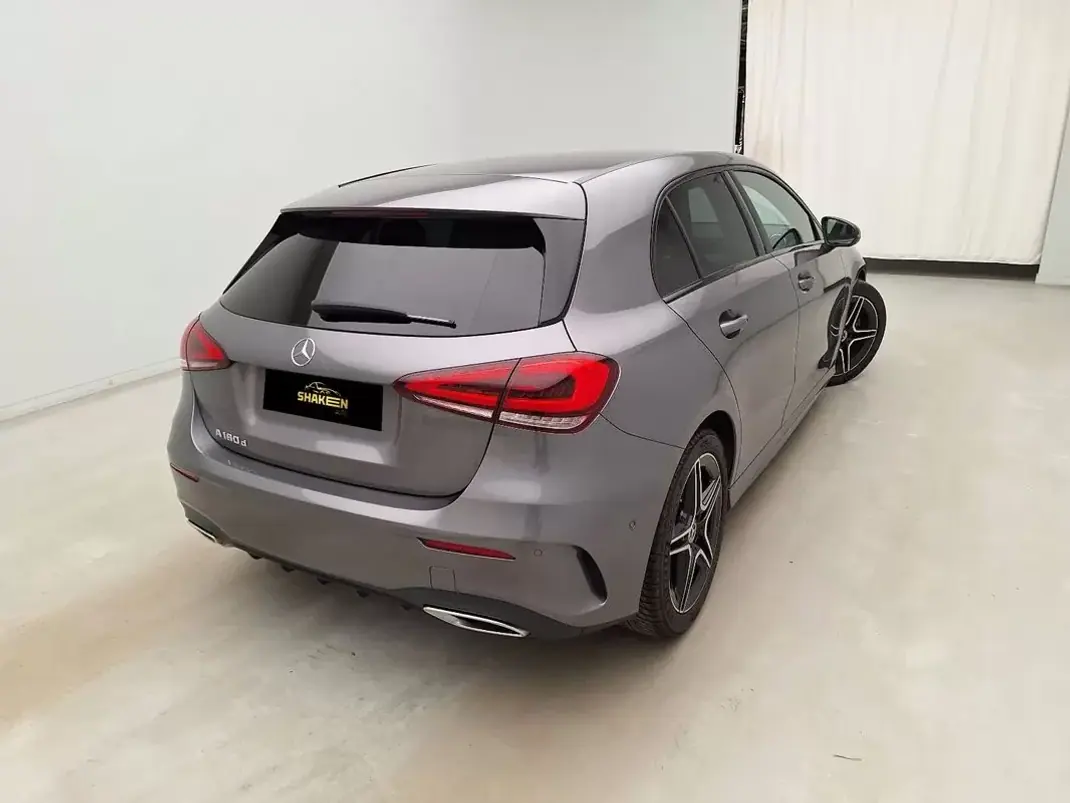 Mercedes-Benz A 180 2022 - 29590 EUR, 50171 km - AUTO.MOTO.pt - 50171km - foto 4 de 11