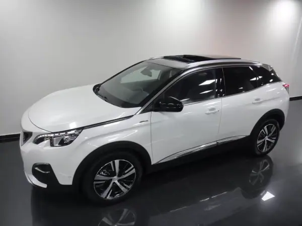 Peugeot 3008 2020 - 19500 EUR, 78000 km - AUTO.MOTO.pt - 78000km - foto 13 de 37