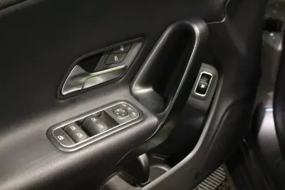 Mercedes-Benz CLA 250 2022 - 28900 EUR, 99000 km - AUTO.MOTO.pt - 99000km - foto 21 de 32