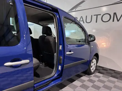 Renault Kangoo 2019 - 15900 EUR, 177924 km - AUTO.MOTO.pt - 177924km - foto 31 de 35