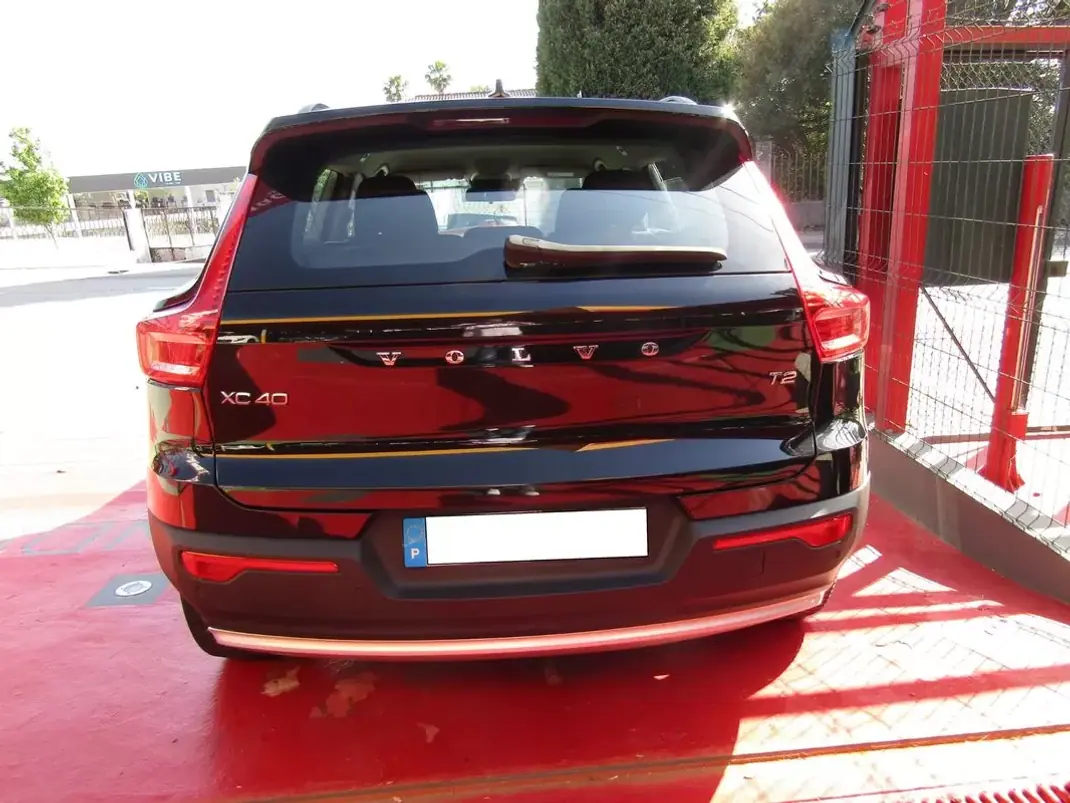 Volvo XC 40 2022 - 24699 EUR, 130656 km - 130656km - foto 12 de 32