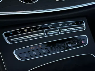 Mercedes-Benz E 53 AMG 2021 - 89990 EUR, 54200 km - AUTO.MOTO.pt - 54200km - foto 37 de 49