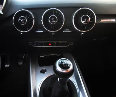 Audi TT Coupé 2015 - 23990 EUR, 242950 km - 242950km - foto 16 de 28
