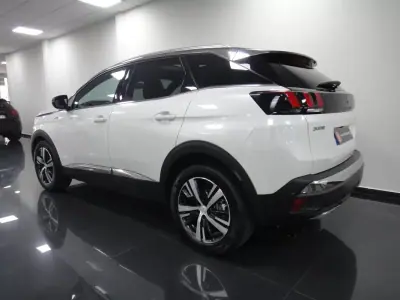 Peugeot 3008 2020 - 19500 EUR, 78000 km - AUTO.MOTO.pt - 78000km - foto 6 de 37
