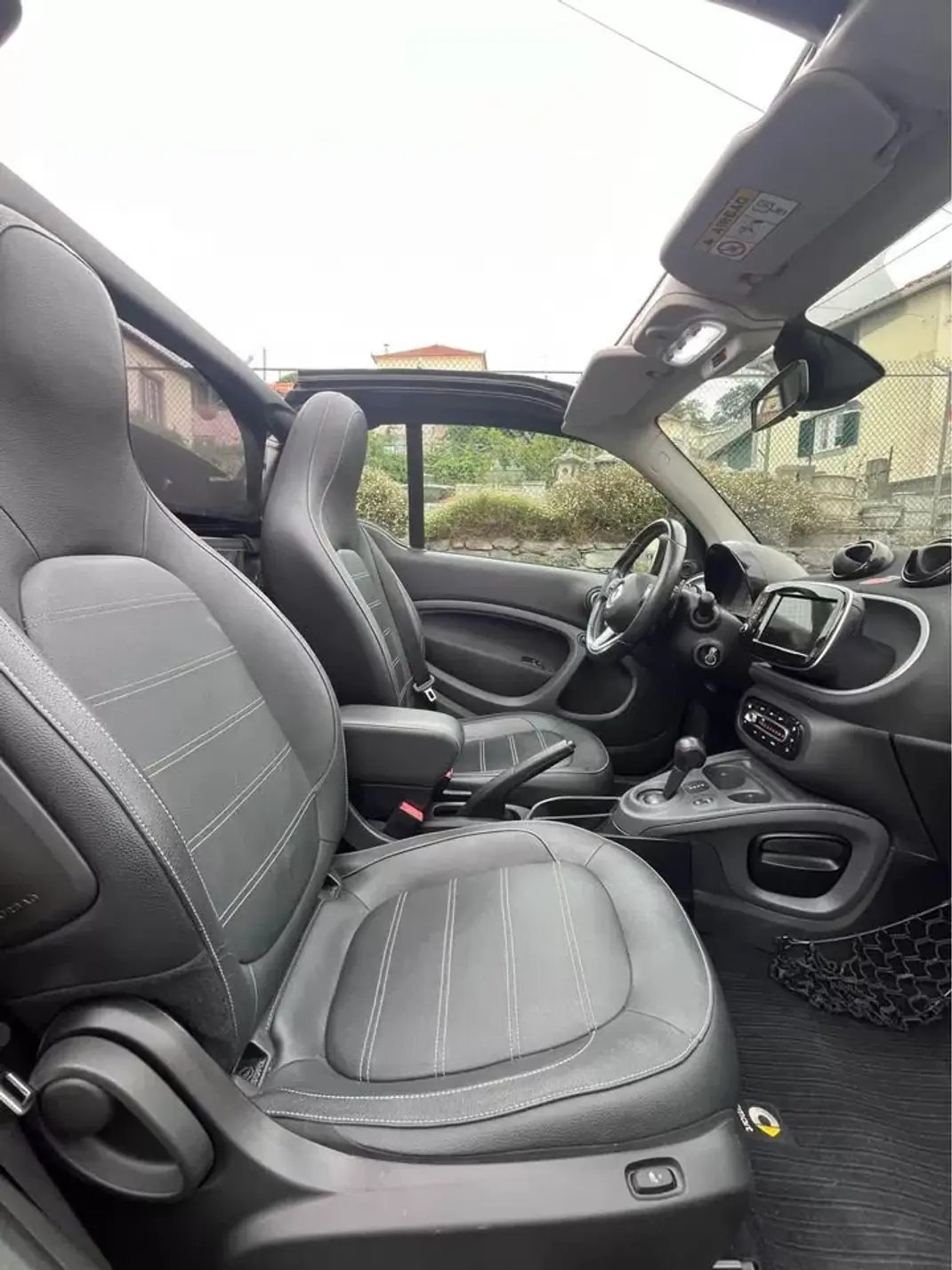 Smart Fortwo Cabrio 2016 - 14750 EUR, 50604 km - 50604km - foto 5 de 7
