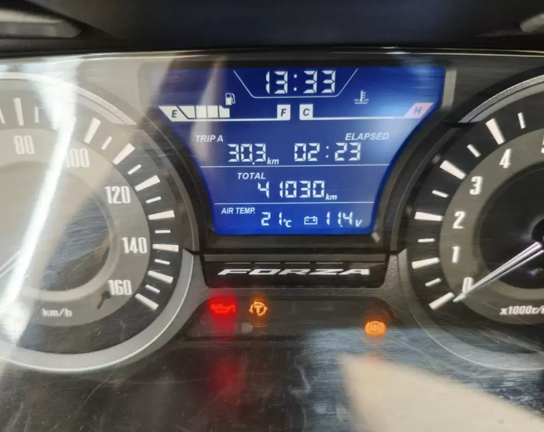 Honda Forza 2018 - 3890 EUR, 41000 km - AUTO.MOTO.pt - 41000km - foto 21 de 21
