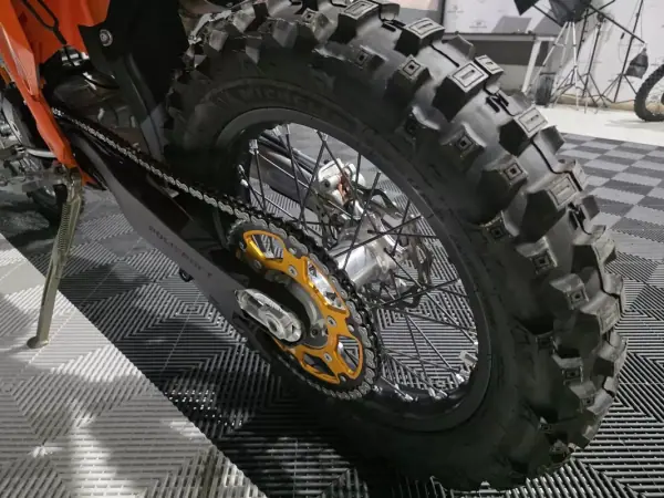 KTM SX 450 F 2024 - 12999 EUR, 0 km - AUTO.MOTO.pt - foto 11 de 14