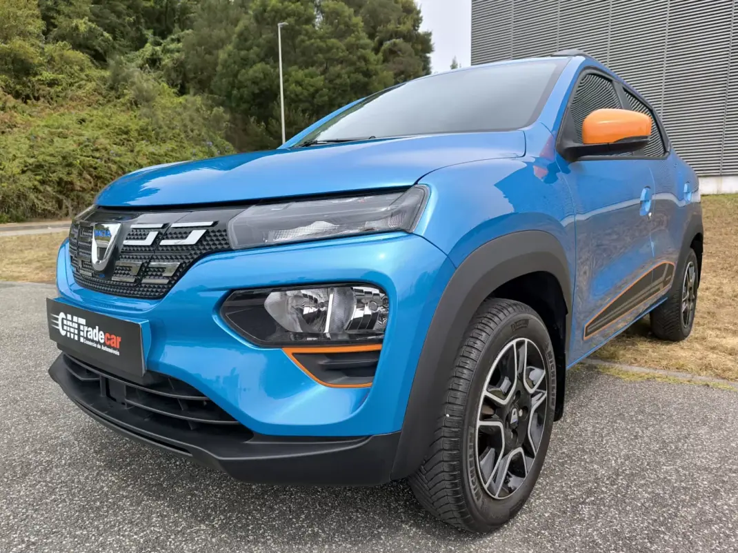 Dacia Spring 2021 - 11750 EUR, 37340 km - AUTO.MOTO.pt - 37340km - foto 1 de 10
