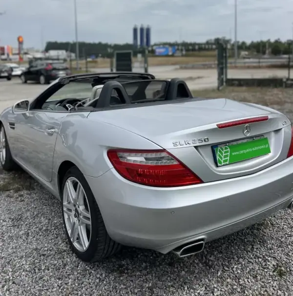 Mercedes-Benz SLK 250 2012 - 31950 EUR, 51100 km - AUTO.MOTO.pt - 51100km - foto 29 de 32