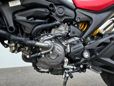 Ducati Monster 1000 2025 - 10500 EUR, 4500 km - 4500km - foto 12 de 22