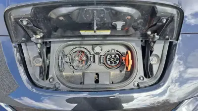 Nissan Leaf 2018 - 12890 EUR, 62000 km - AUTO.MOTO.pt - 62000km - foto 43 de 45